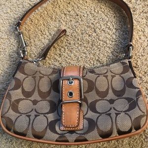 Coach mini shoulder bag. Vintage with logo